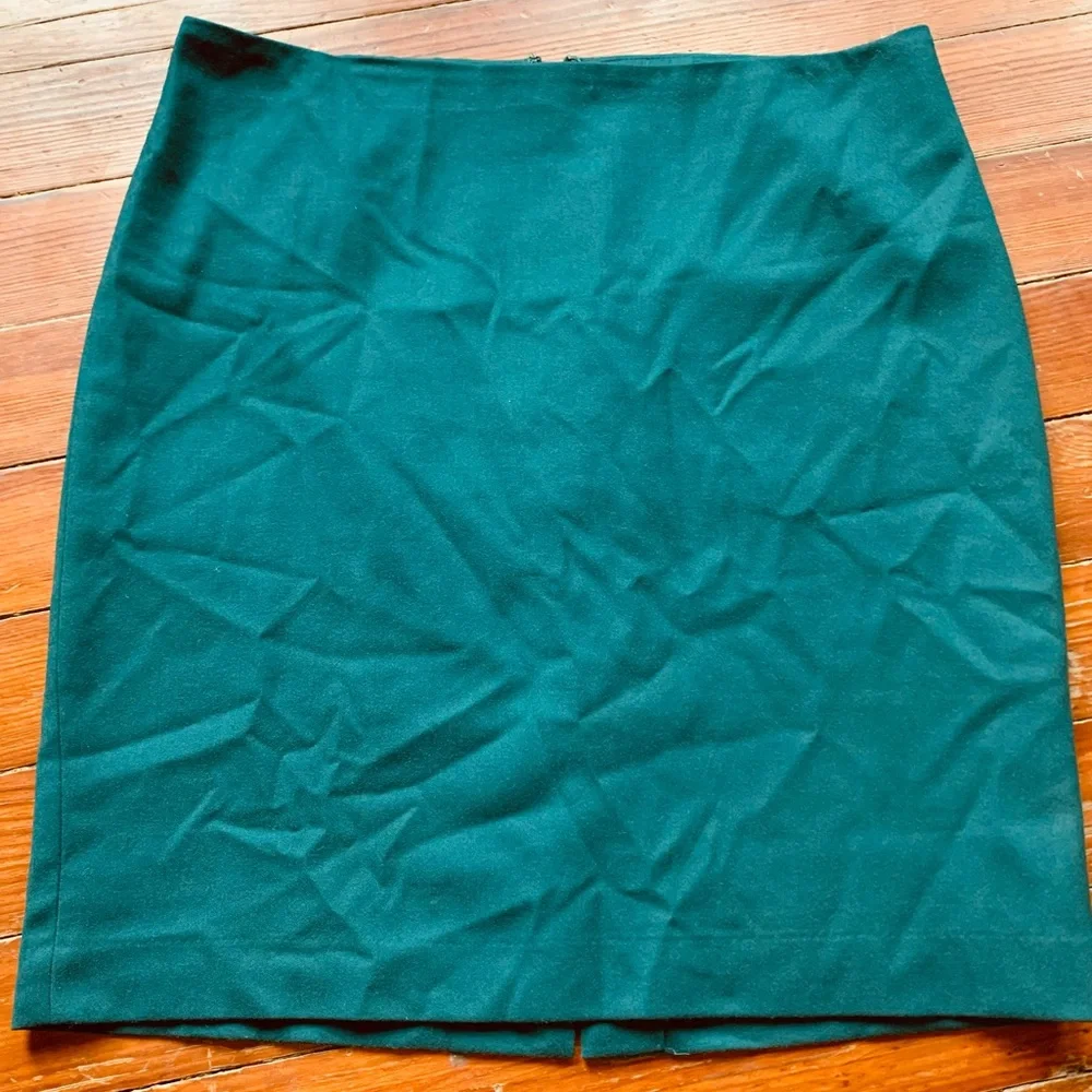 Talbots Green Wool Pencil Skirt - Picture 2 of 13
